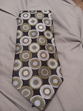 Bachrach Geometic Mens Silk Tie NWT
